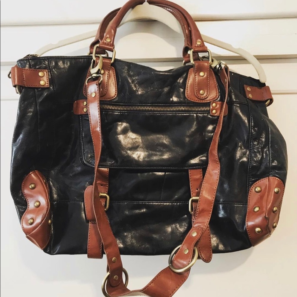 Hand/shoulder bag